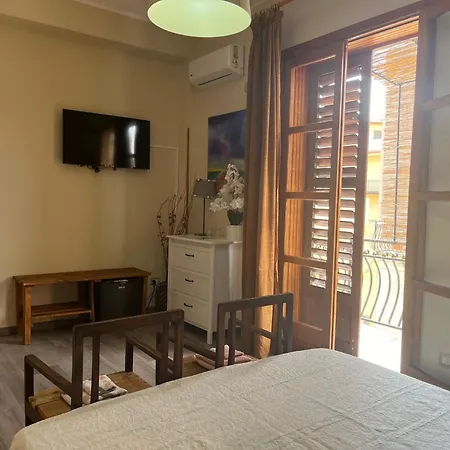 House Avola