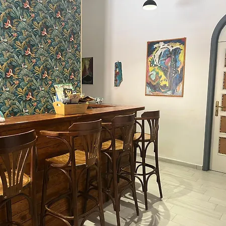House Avola