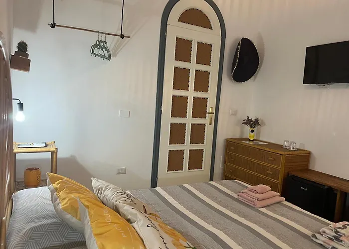 House 4*